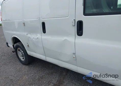 2011 Chevrolet Express 2500 Work Van from USA, damaged, VIN 1GCWGFCA5B1169828